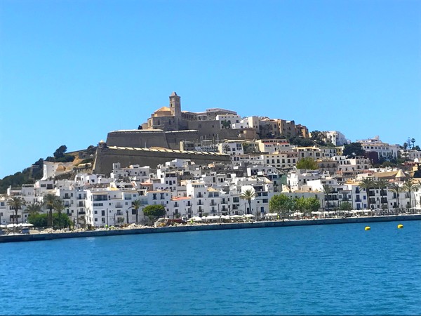 Ibiza stad uitzicht