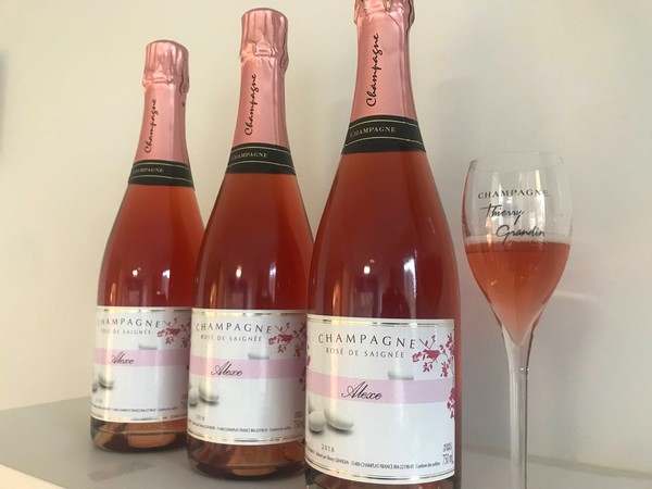 champagne met speciaal etiket